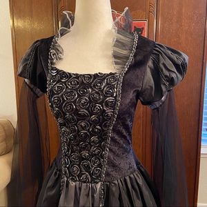 🎃🎃🎃 Black Renaissance Queen Costume 🎃🎃🎃